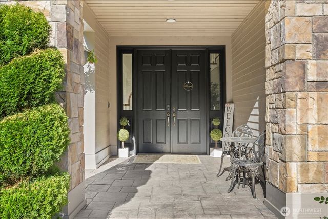 2046 277th Avenue SE, Sammamish, WA 98075