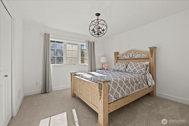 2046 277th Avenue SE, Sammamish, WA 98075