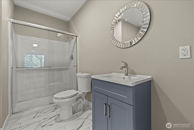 2046 277th Avenue SE, Sammamish, WA 98075