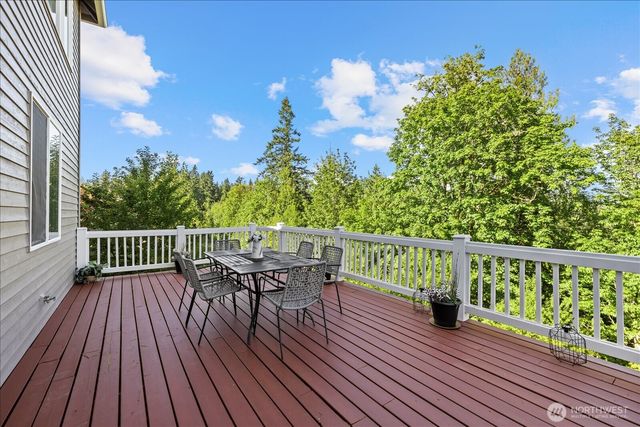 2046 277th Avenue SE, Sammamish, WA 98075