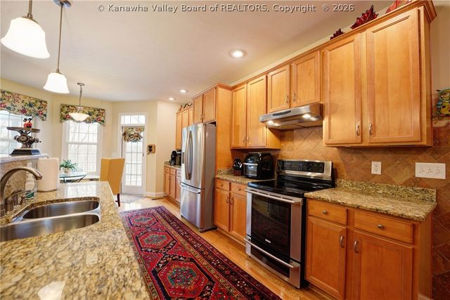 46 Castle Pine Lane, South Charleston, WV 25309