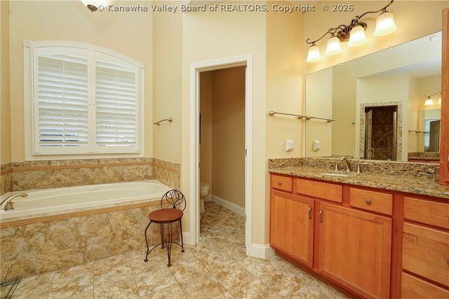 46 Castle Pine Lane, South Charleston, WV 25309