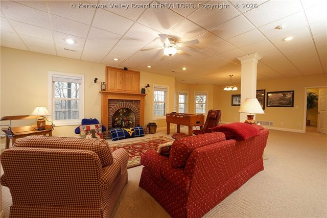 46 Castle Pine Lane, South Charleston, WV 25309