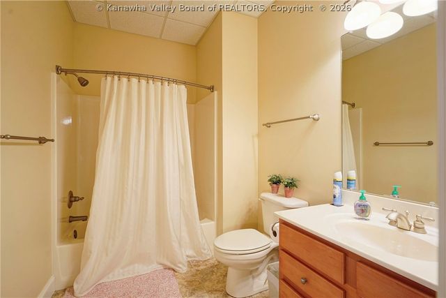 46 Castle Pine Lane, South Charleston, WV 25309