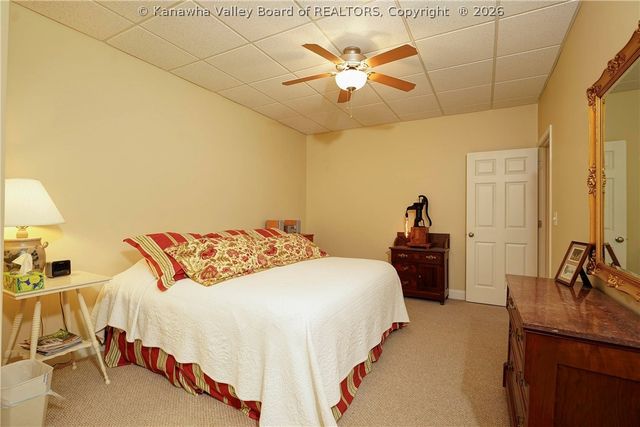 46 Castle Pine Lane, South Charleston, WV 25309