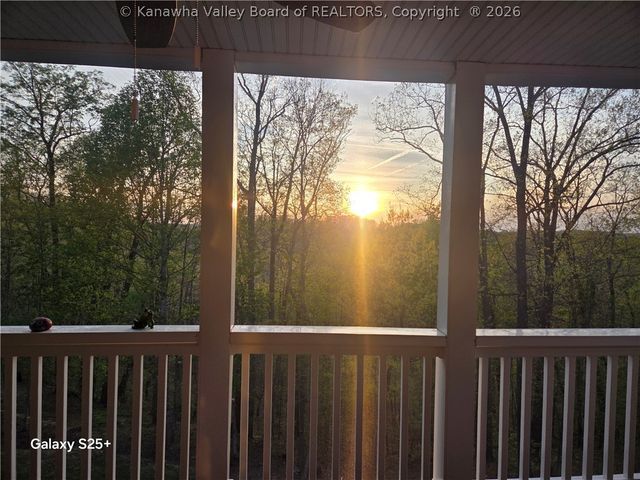 46 Castle Pine Lane, South Charleston, WV 25309