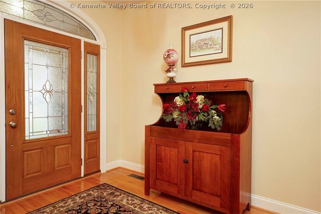 46 Castle Pine Lane, South Charleston, WV 25309