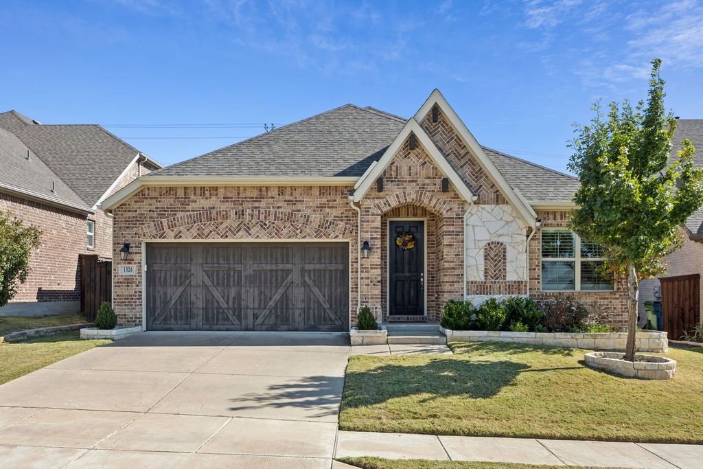 1324 Lake Falls Terrace, Lewisville, TX 75010