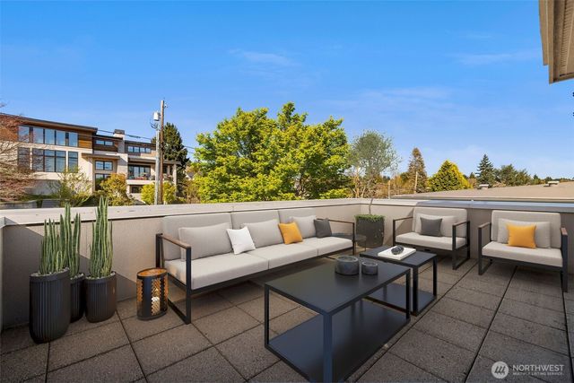 227 8th Avenue, Kirkland, WA 98033