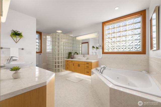 227 8th Avenue, Kirkland, WA 98033