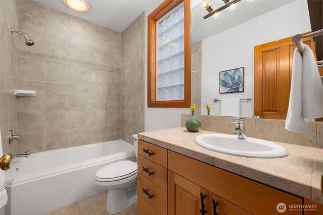 227 8th Avenue, Kirkland, WA 98033