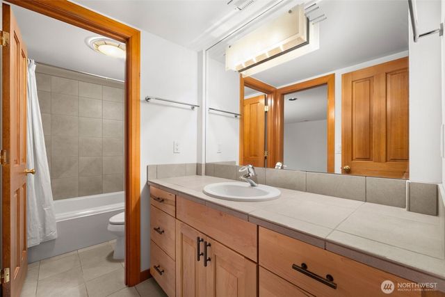 227 8th Avenue, Kirkland, WA 98033