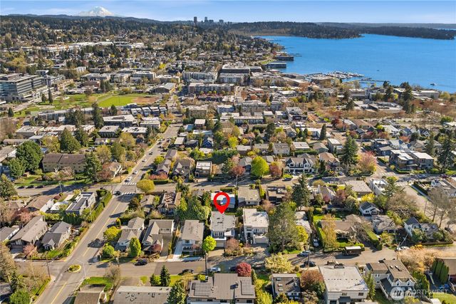227 8th Avenue, Kirkland, WA 98033
