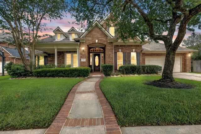 2915 Lacewood Court, Pearland, TX 77584