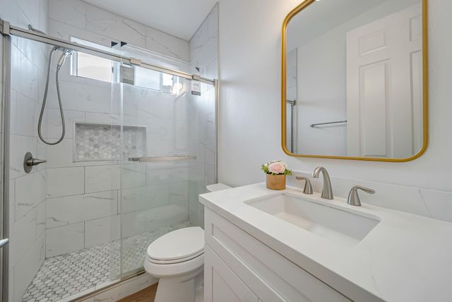 2915 Lacewood Court, Pearland, TX 77584