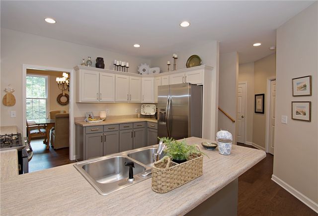 30254 Winchester Drive, Seneca, SC 29678