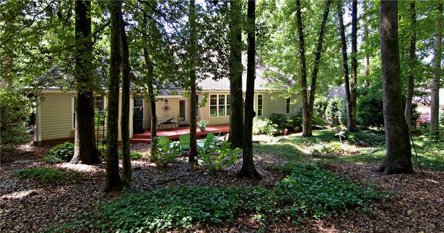 30254 Winchester Drive, Seneca, SC 29678