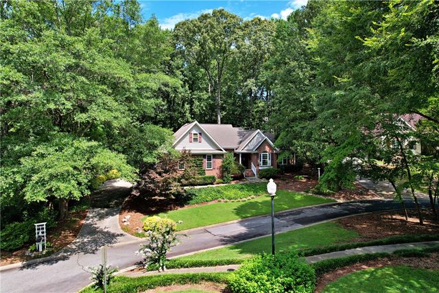 30254 Winchester Drive, Seneca, SC 29678