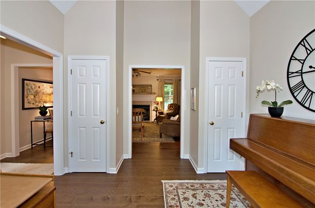 30254 Winchester Drive, Seneca, SC 29678