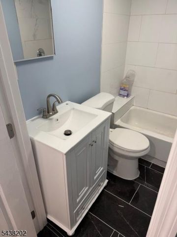 149 Camden St, Newark City, NJ 07103