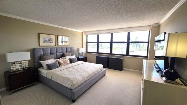 936 Intracoastal Drive 5B, Fort Lauderdale, FL 33304