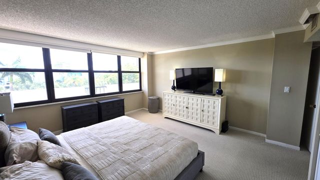 936 Intracoastal Drive 5B, Fort Lauderdale, FL 33304