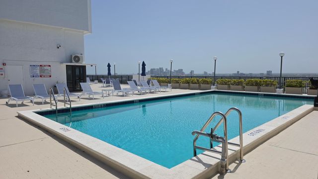 936 Intracoastal Drive 5B, Fort Lauderdale, FL 33304