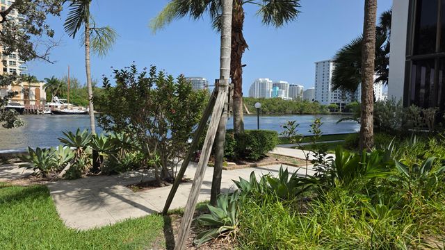 936 Intracoastal Drive 5B, Fort Lauderdale, FL 33304