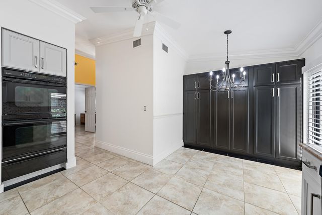 13305 St Tropez Circle, Palm Beach Gardens, FL 33410