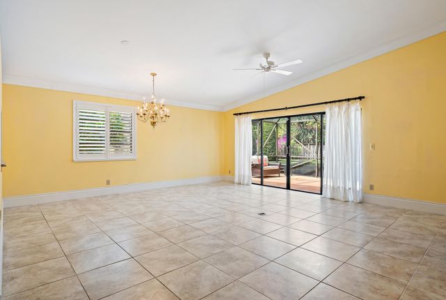 13305 St Tropez Circle, Palm Beach Gardens, FL 33410