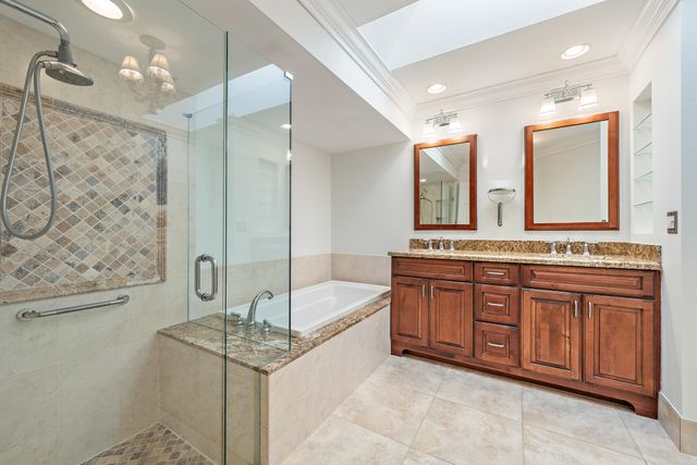 13305 St Tropez Circle, Palm Beach Gardens, FL 33410