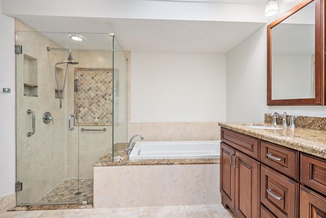 13305 St Tropez Circle, Palm Beach Gardens, FL 33410