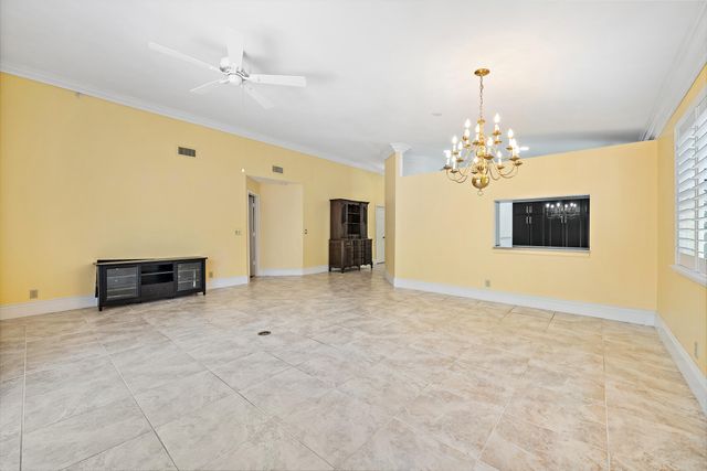 13305 St Tropez Circle, Palm Beach Gardens, FL 33410