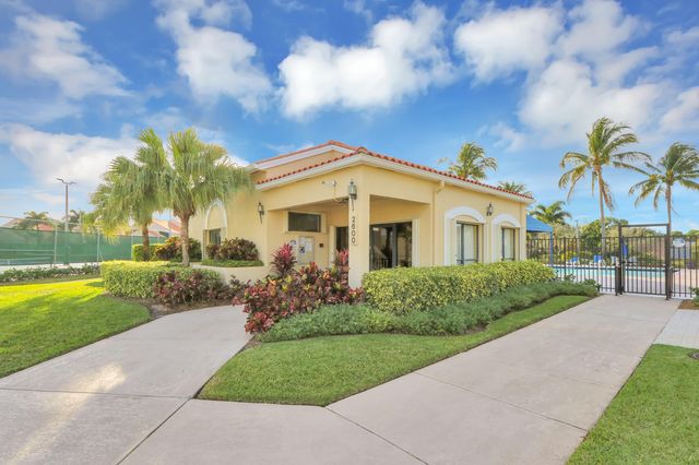 13305 St Tropez Circle, Palm Beach Gardens, FL 33410
