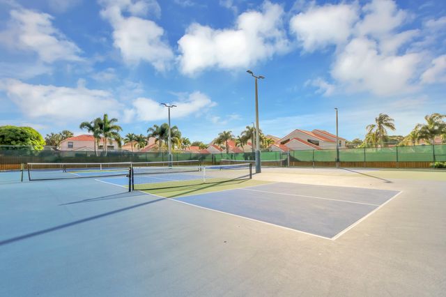 13305 St Tropez Circle, Palm Beach Gardens, FL 33410