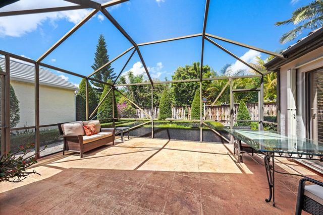 13305 St Tropez Circle, Palm Beach Gardens, FL 33410