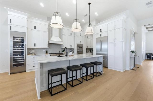 8532 BEECHLAKE COURT, Sarasota, FL 34240