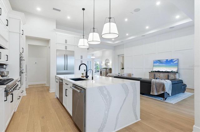 8532 BEECHLAKE COURT, Sarasota, FL 34240