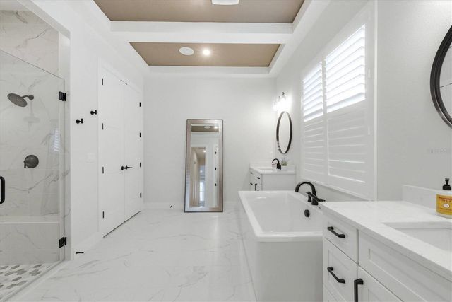 8532 BEECHLAKE COURT, Sarasota, FL 34240