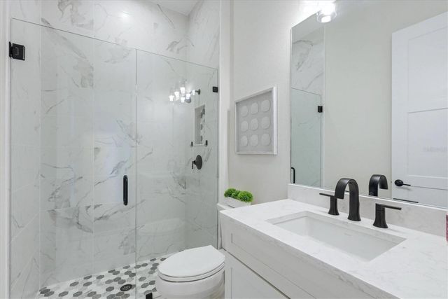 8532 BEECHLAKE COURT, Sarasota, FL 34240