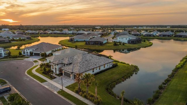 8532 BEECHLAKE COURT, Sarasota, FL 34240