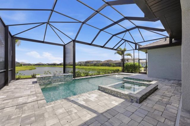 8532 BEECHLAKE COURT, Sarasota, FL 34240