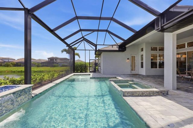 8532 BEECHLAKE COURT, Sarasota, FL 34240