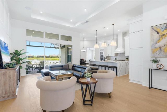 8532 BEECHLAKE COURT, Sarasota, FL 34240