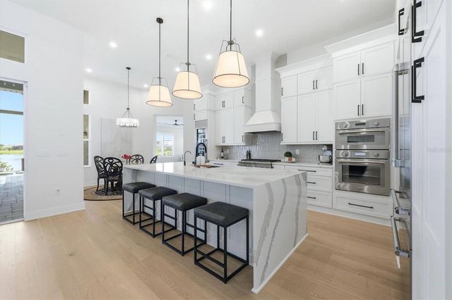 8532 BEECHLAKE COURT, Sarasota, FL 34240