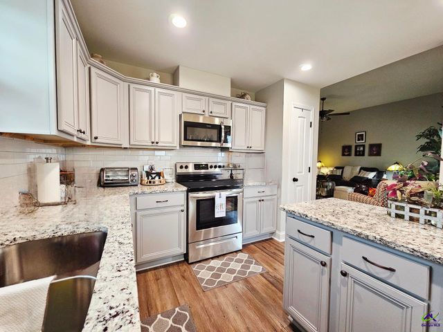 106 Cassandra Ann Way, Perry, GA 31069