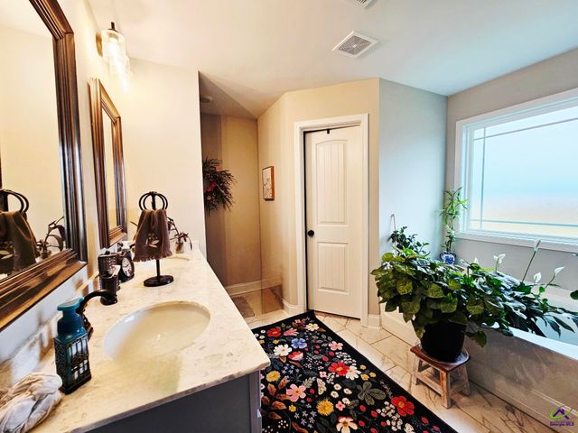 106 Cassandra Ann Way, Perry, GA 31069