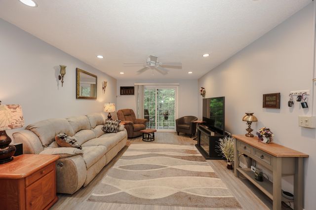 379 Huse Rd Unit 14, Manchester, NH 03103