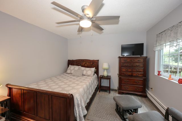 379 Huse Rd Unit 14, Manchester, NH 03103
