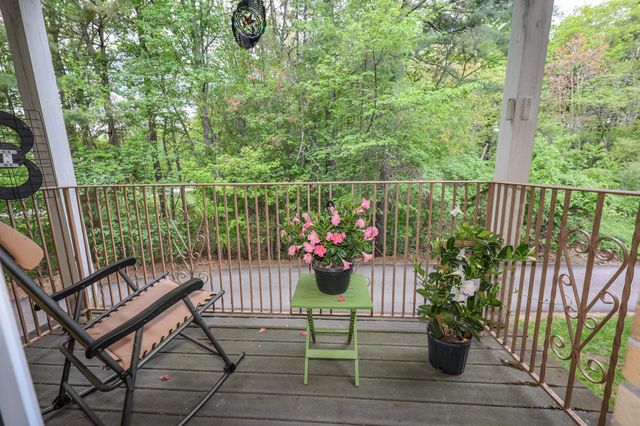 379 Huse Rd Unit 14, Manchester, NH 03103